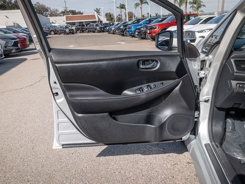 Used 2022 Nissan Leaf S Plus image 12