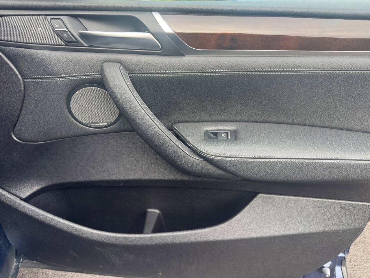 Used 2017 BMW X3 xDrive28i AWD/4WD image 24
