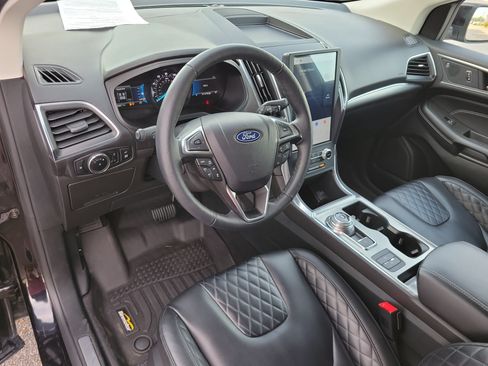Used 2024 Ford Edge Titanium w/ Equipment Group 301A AWD/4WD image 8