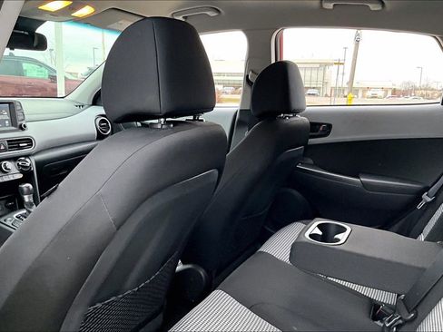 Used 2020 Hyundai Kona SEL w/ Cargo Package image 30