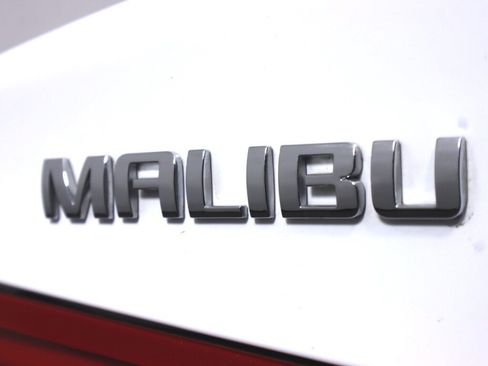Used 2023 Chevrolet Malibu LT FWD image 32