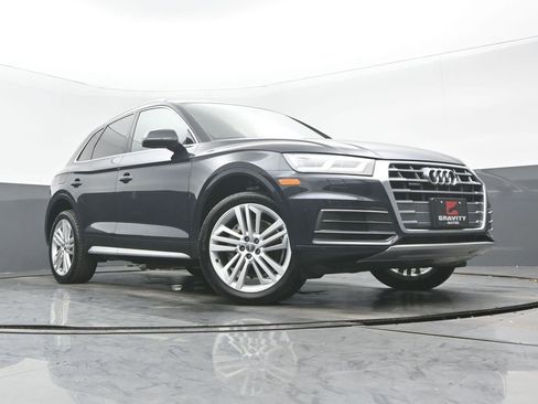 Used 2020 Audi Q5 2.0T Premium Plus w/ Premium Plus Package image 27