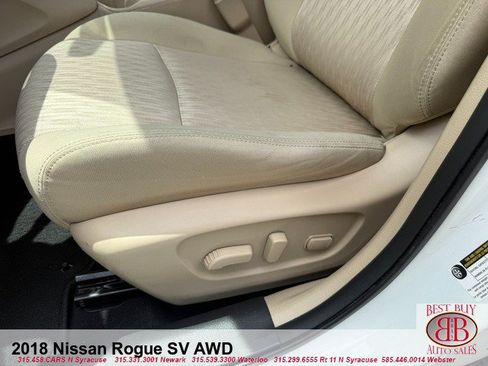 Used 2018 Nissan Rogue SV AWD/4WD image 16