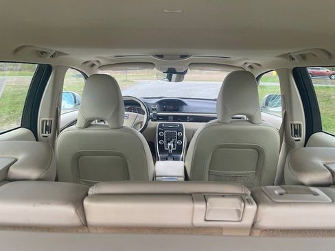 Used 2016 Volvo XC70 T5 Premier w/ Proximity Package AWD/4WD image 11