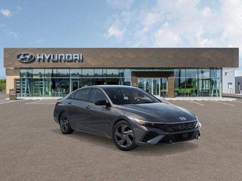New 2026 Hyundai Elantra Sport image 2
