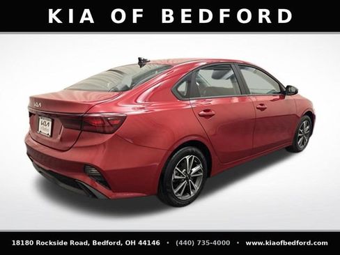 Used 2024 Kia Forte LXS w/ LXS Technology Package FWD image 6