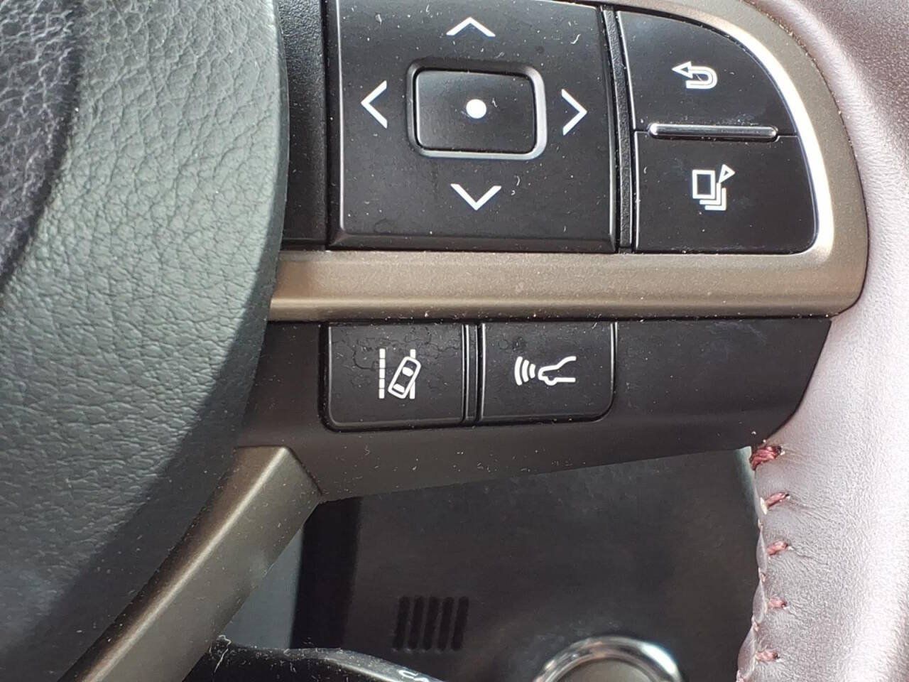 Used 2017 Lexus RX 350 AWD w/ Premium Package image 23