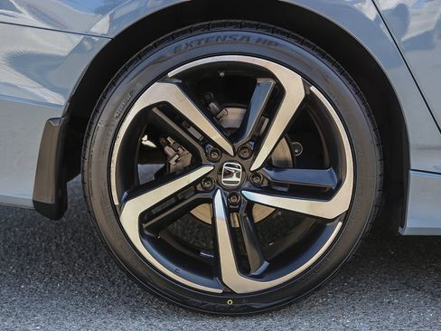Used 2021 Honda Accord Sport image 13