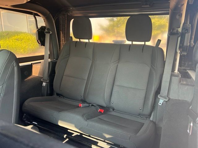 Certified 2020 Jeep Wrangler Sport AWD/4WD image 18