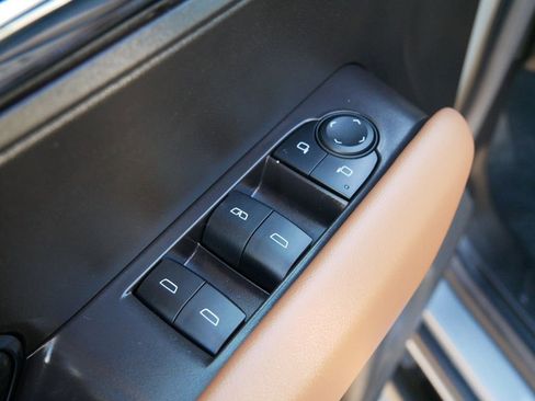 Used 2025 GMC Canyon AT4 w/ Nightfall Edition AWD/4WD image 21