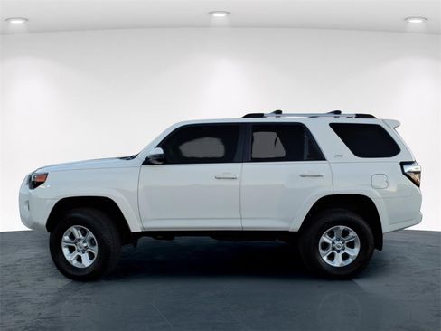 Used 2021 Toyota 4Runner SR5 image 13