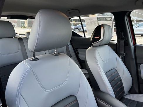 Used 2023 Nissan Kicks SR w/ SR Premium Package image 21