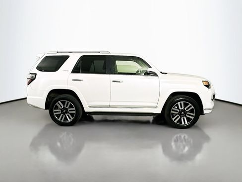 Used 2016 Toyota 4Runner Limited AWD/4WD image 9