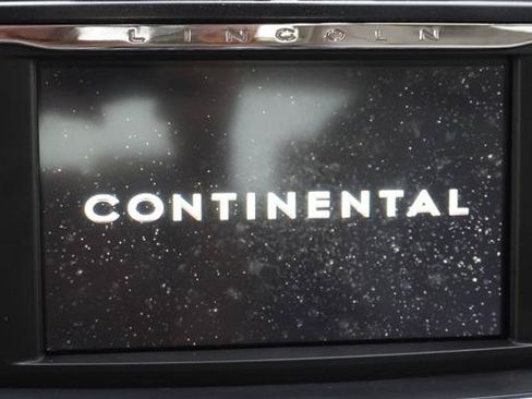 Used 2018 Lincoln Continental Select w/ Continental Climate Package AWD/4WD image 14