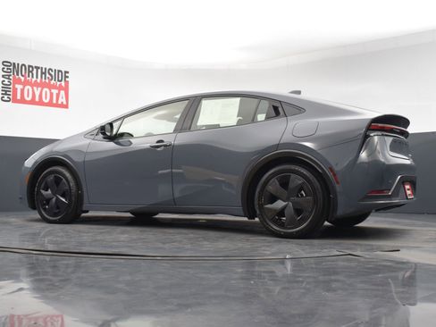 Used 2025 Toyota Prius LE image 25