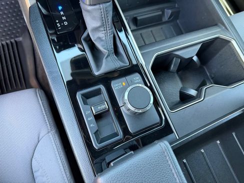Used 2025 Toyota Tundra SR5 AWD/4WD image 24