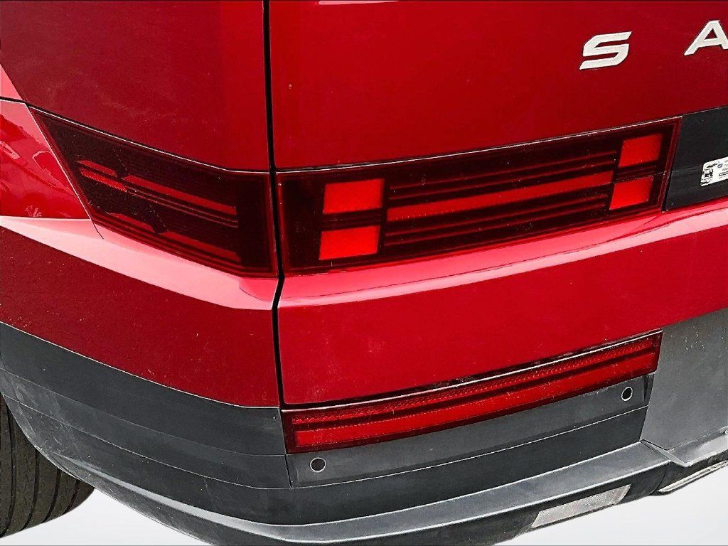Used 2025 Hyundai Santa Fe SEL FWD image 29