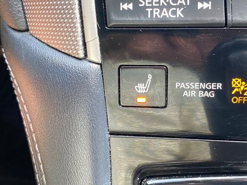 Used 2015 INFINITI Q50 Premium w/ Navigation Package RWD image 34