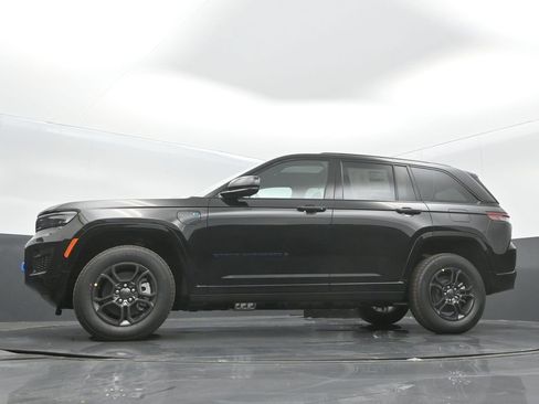 Used 2025 Jeep Grand Cherokee Limited 4xe image 37