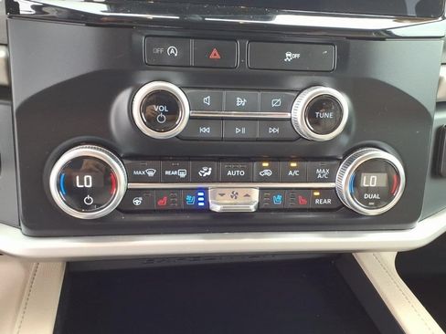 Used 2024 Ford Expedition Max XLT RWD image 23
