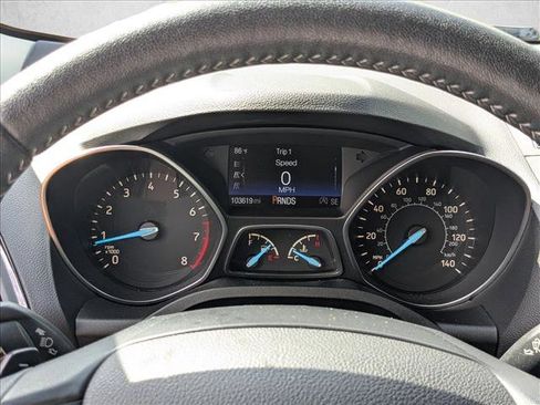 Used 2017 Ford Escape Titanium FWD image 9