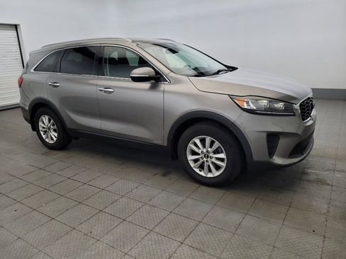 Used 2019 Kia Sorento AWD w/ LX Convenience Package image 11