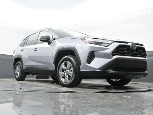 Used 2025 Toyota RAV4 LE image 24