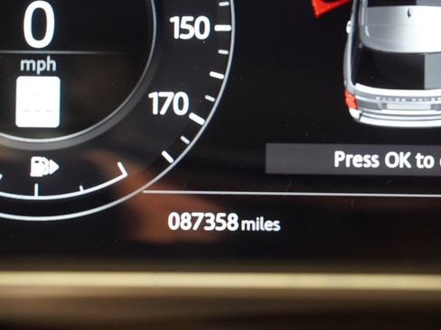 Used 2019 Land Rover Range Rover Supercharged AWD/4WD image 5