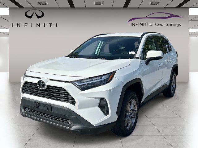 Used 2022 Toyota RAV4 XLE AWD/4WD image 3