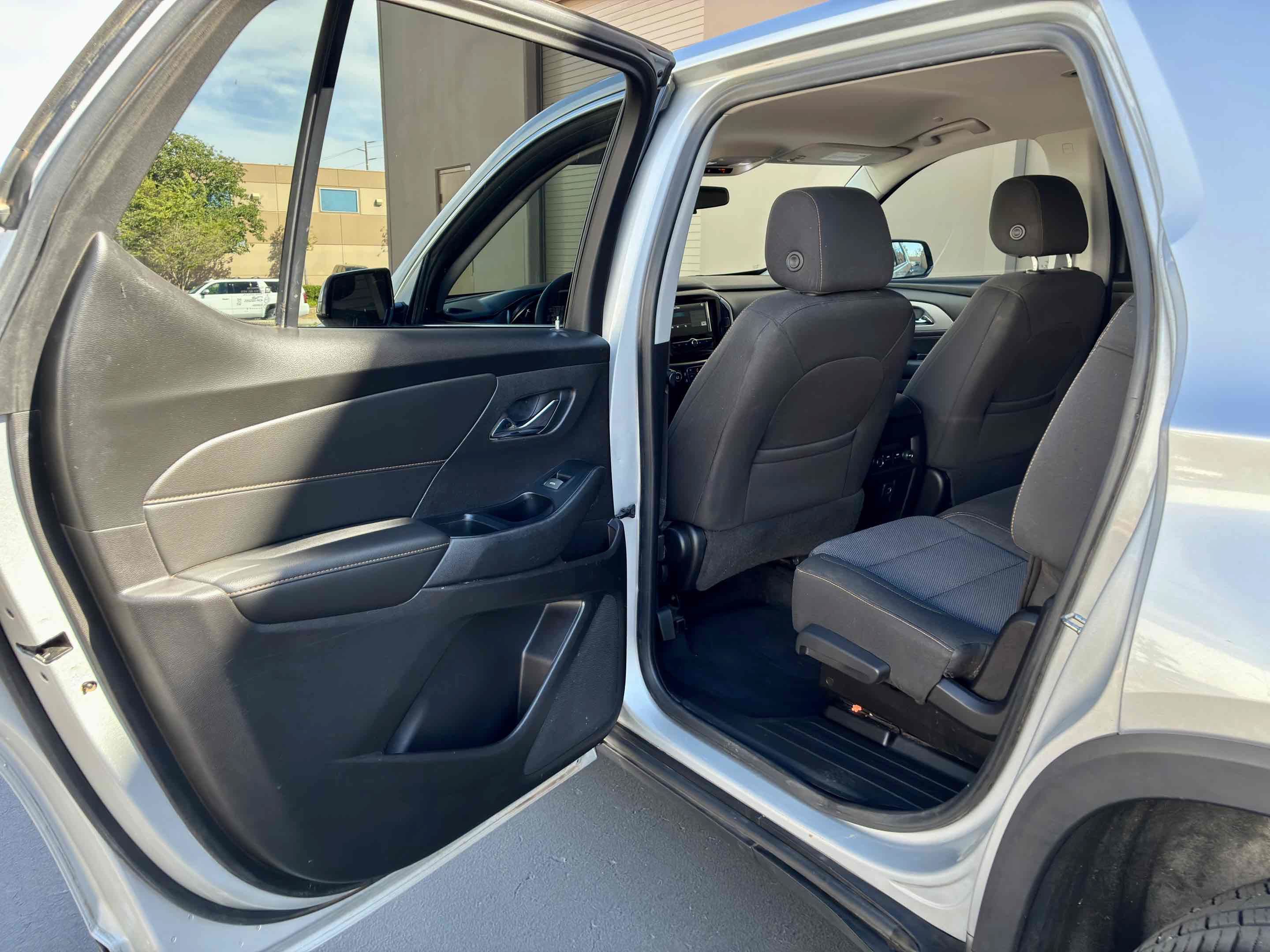 Used 2019 Chevrolet Traverse LS FWD image 47