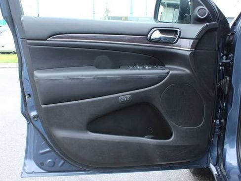 Used 2021 Jeep Grand Cherokee Overland w/ Protech Group AWD/4WD image 10