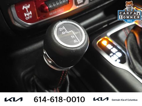 Used 2022 Jeep Wrangler Unlimited Rubicon w/ Cold Weather Group AWD/4WD image 33