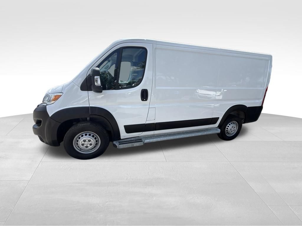 Used 2025 RAM ProMaster 2500 w/ U-Haul Equipment Group FWD image 2