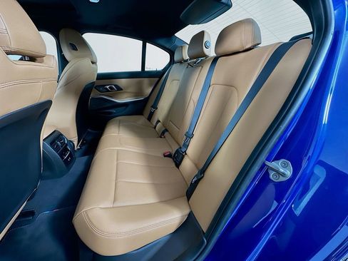 Used 2025 BMW 330i 330i w/ M Sport Package image 17