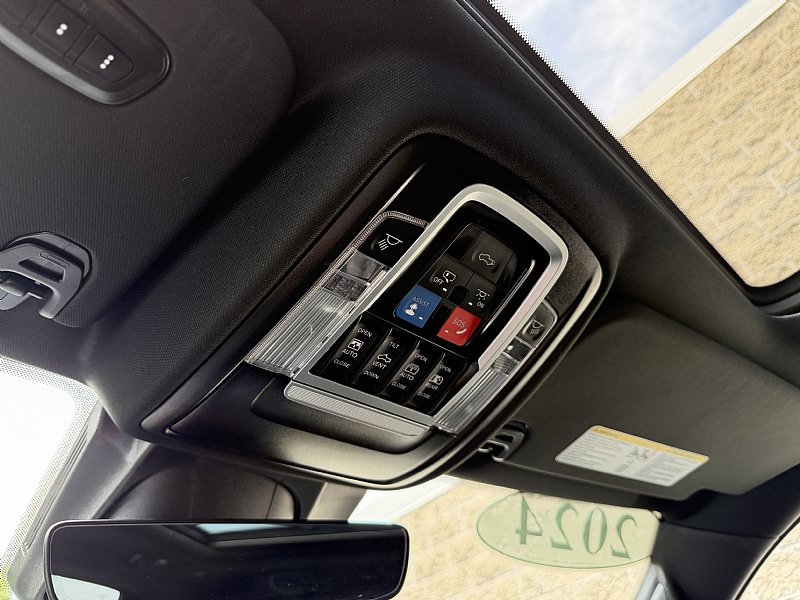 Used 2024 RAM 1500 Rebel w/ Rebel Level 2 Equipment Group AWD/4WD image 18