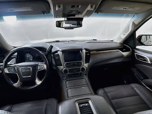 Used 2019 GMC Yukon Denali w/ Denali Ultimate Package AWD/4WD image 13