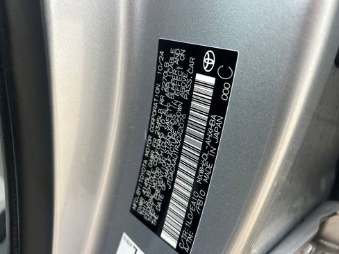 Used 2024 Toyota Prius Limited image 10