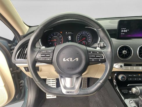 Used 2023 Kia Stinger GT-Line w/ Sun & Sound Package RWD image 12