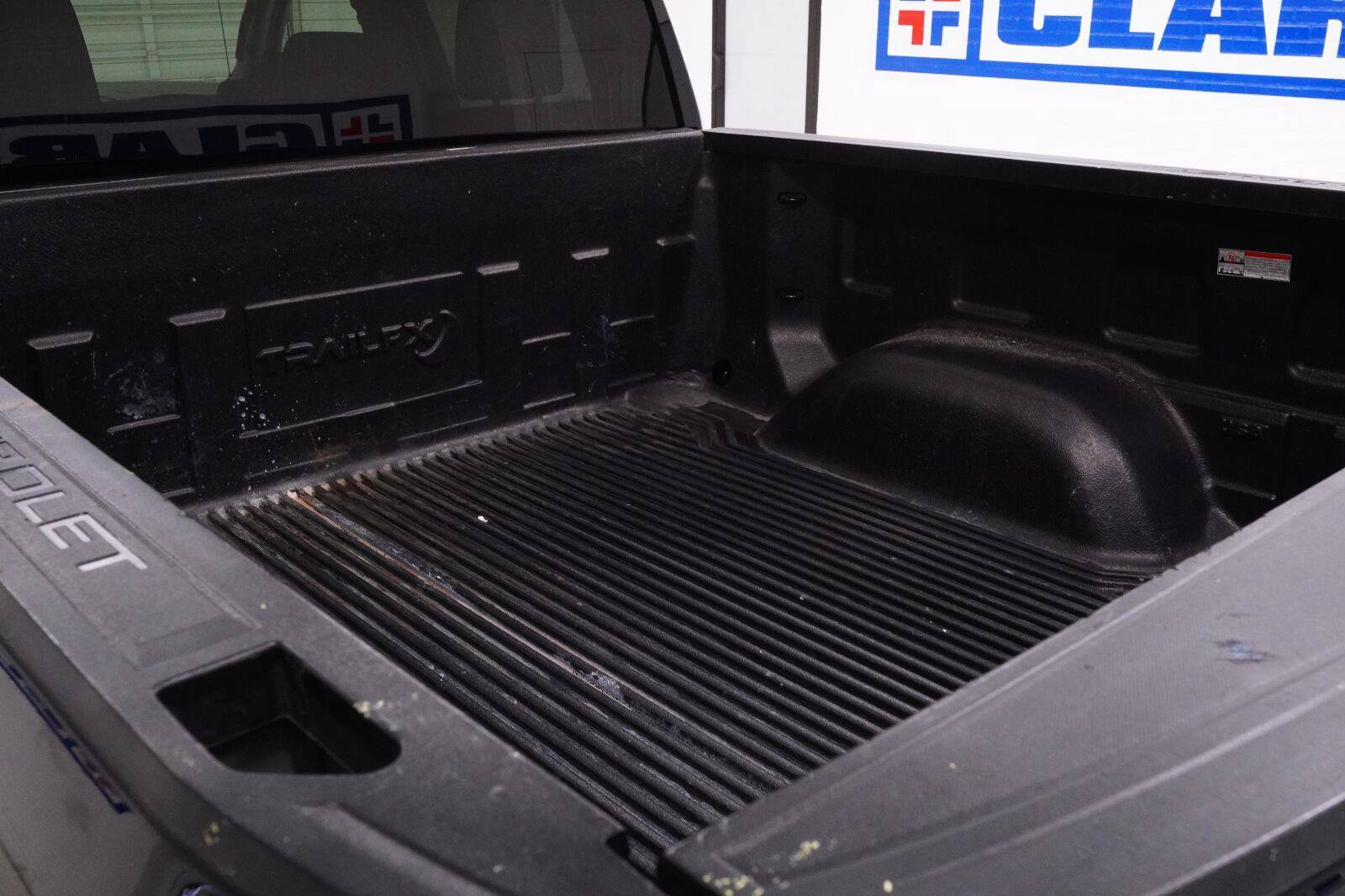 Used 2025 Chevrolet Silverado 1500 LT RWD image 27