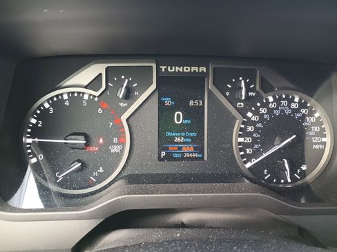 Used 2023 Toyota Tundra Limited image 11