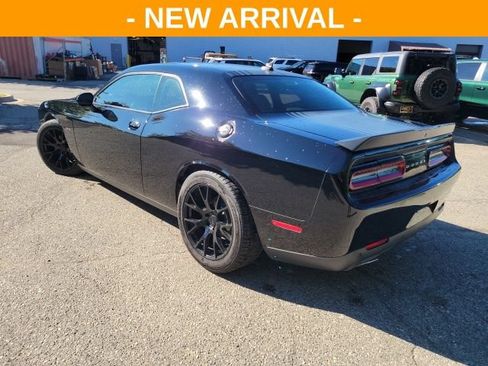 Used 2015 Dodge Challenger R/T Plus RWD image 5