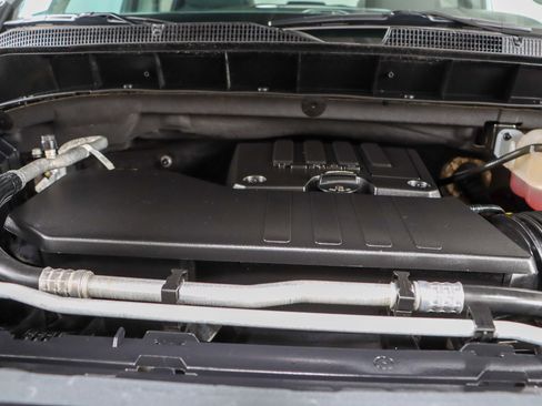 Used 2024 Chevrolet Silverado 1500 Custom AWD/4WD image 29