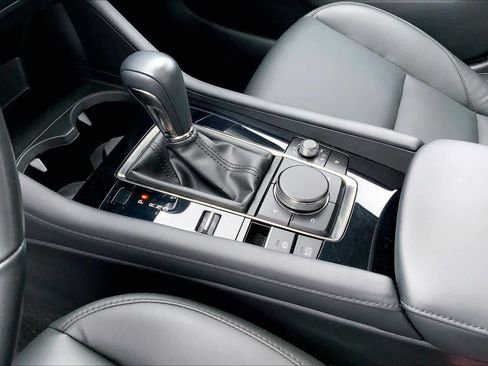 Used 2022 MAZDA MAZDA3 s image 16