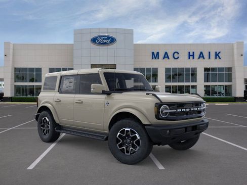 New 2025 Ford Bronco Outer Banks image 7