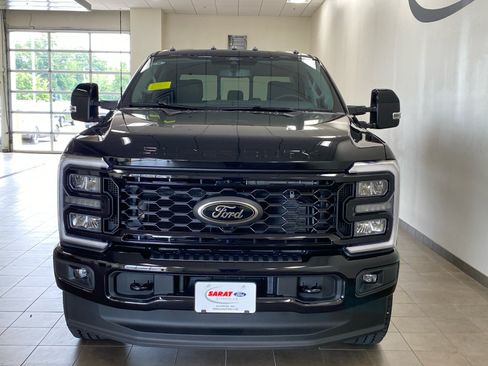 New 2026 Ford F250 Lariat w/ Black Appearance Package AWD/4WD image 3