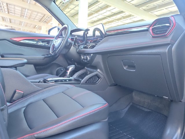 Used 2024 Chevrolet TrailBlazer RS w/ Convenience Package FWD image 23
