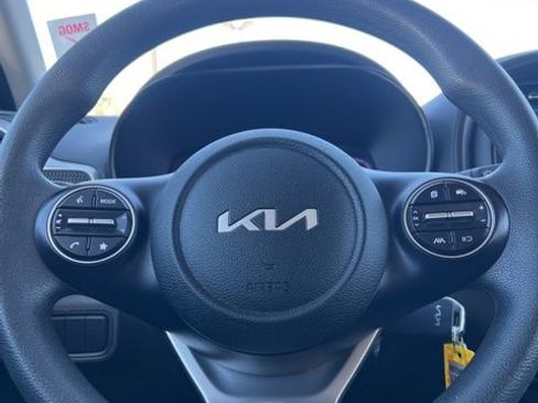 Used 2024 Kia Soul LX w/ Option Group 015 image 10
