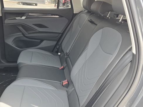 New 2026 Volkswagen Tiguan SE image 14