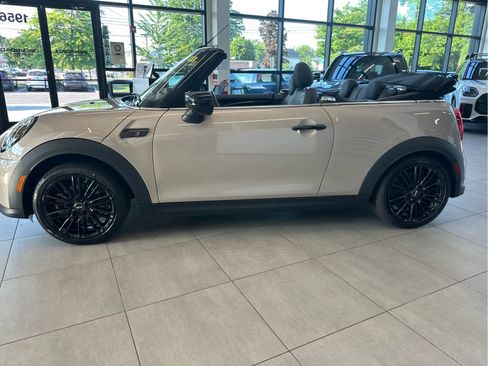 Used 2023 MINI Cooper S FWD image 9