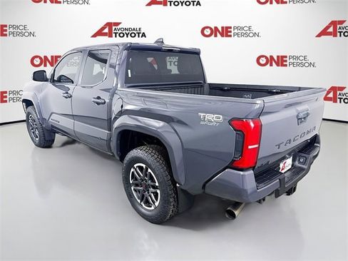 Used 2024 Toyota Tacoma 4x4 Double Cab image 5